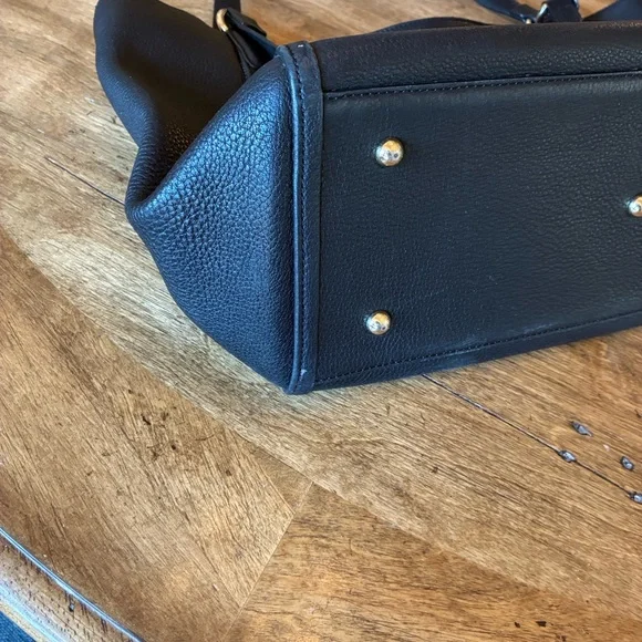 Black Leather Tote Bag - Picture 5 of 11